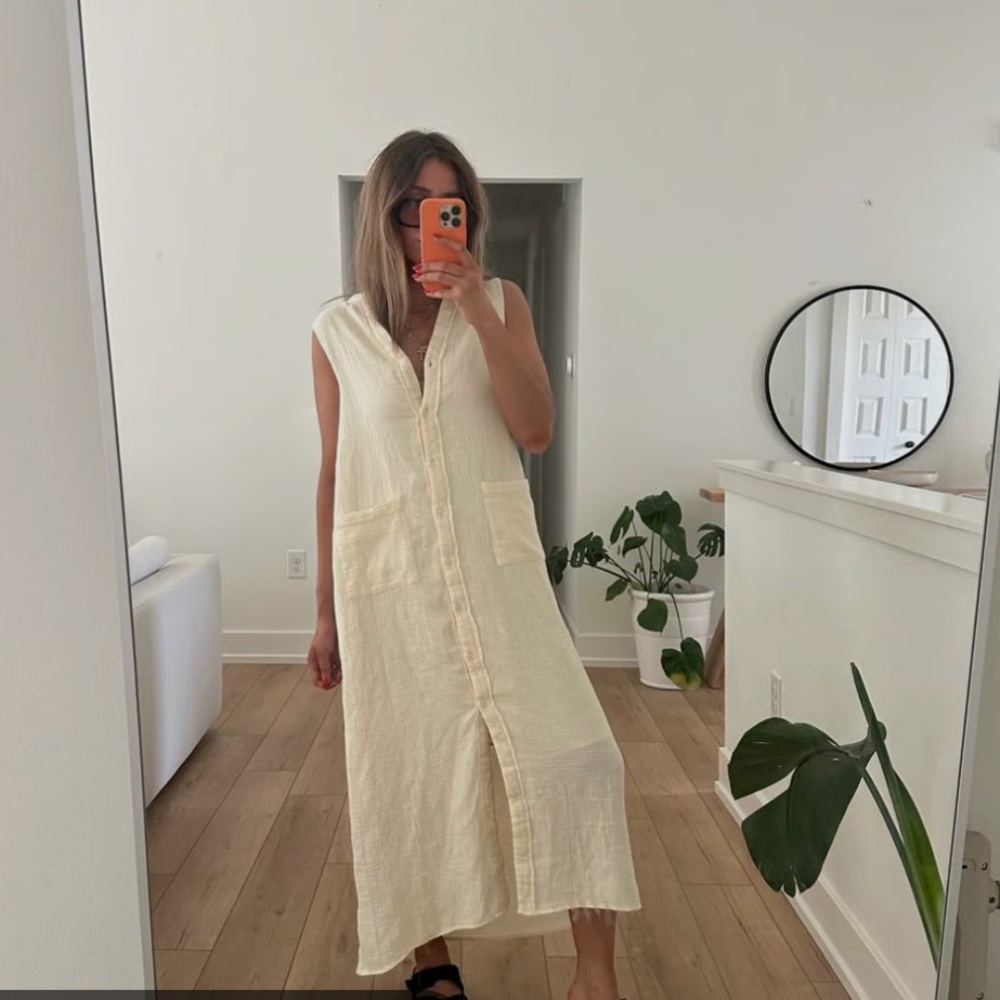 a.ren Sleeveless Cream Button Down Dress 100% Cotton - L